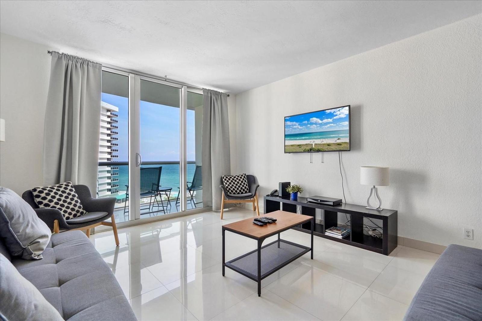 הוליווד The Tides Ocean Luxury Suites מראה חיצוני תמונה