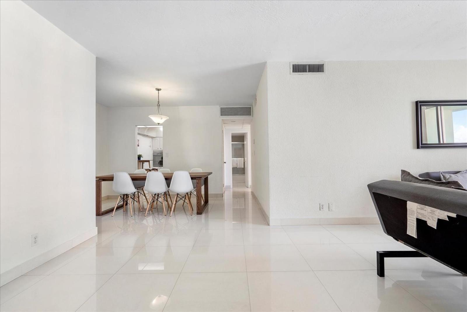 הוליווד The Tides Ocean Luxury Suites מראה חיצוני תמונה